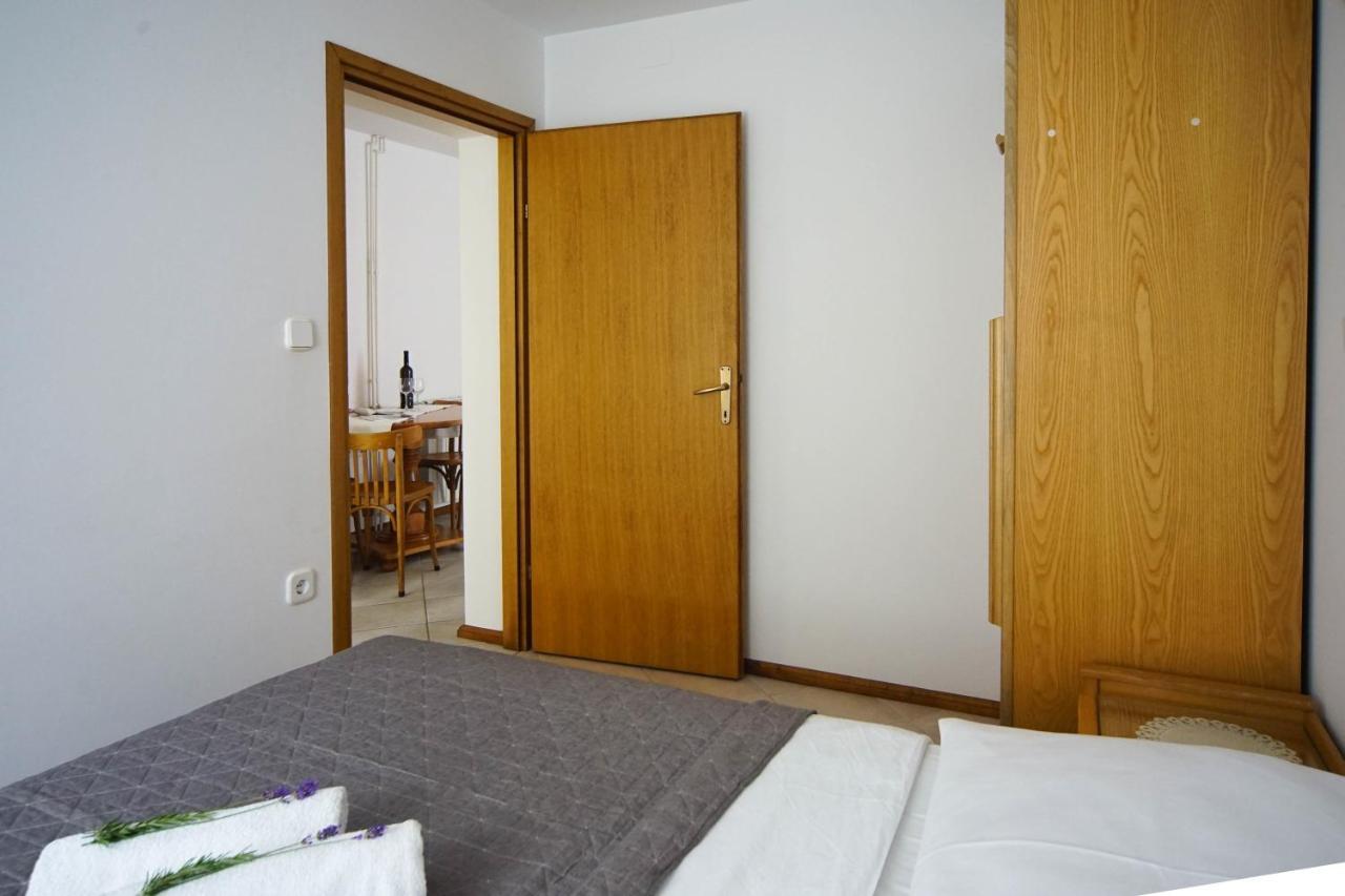 Apartments And Rooms Degra Umag Exterior foto